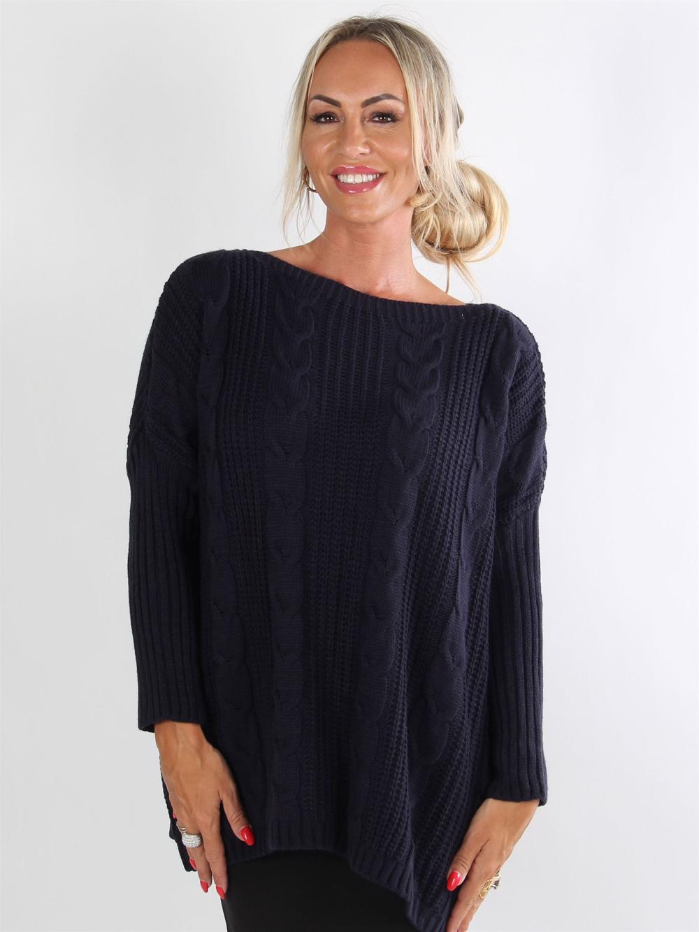 Linia - Armygrøn striktrøje med kabelstrik